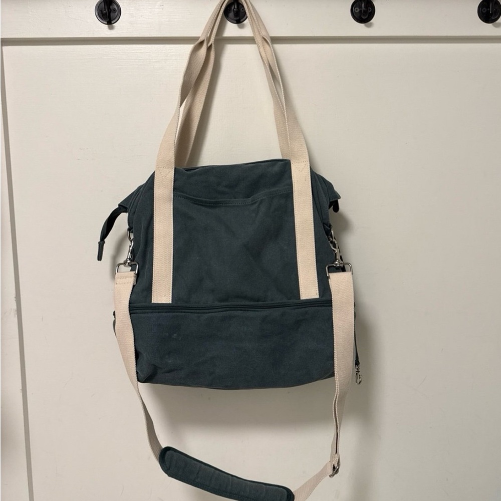Lo & Sons Catalina Deluxe Weekender Duffle Bag